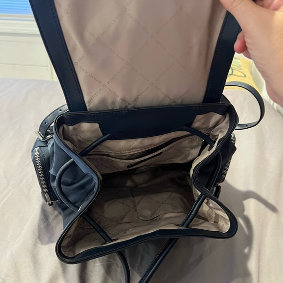 Michael Kors Large Cargo Abbey Nylon Drawstring Backpack Bag in Navy - Picture 6 of 6